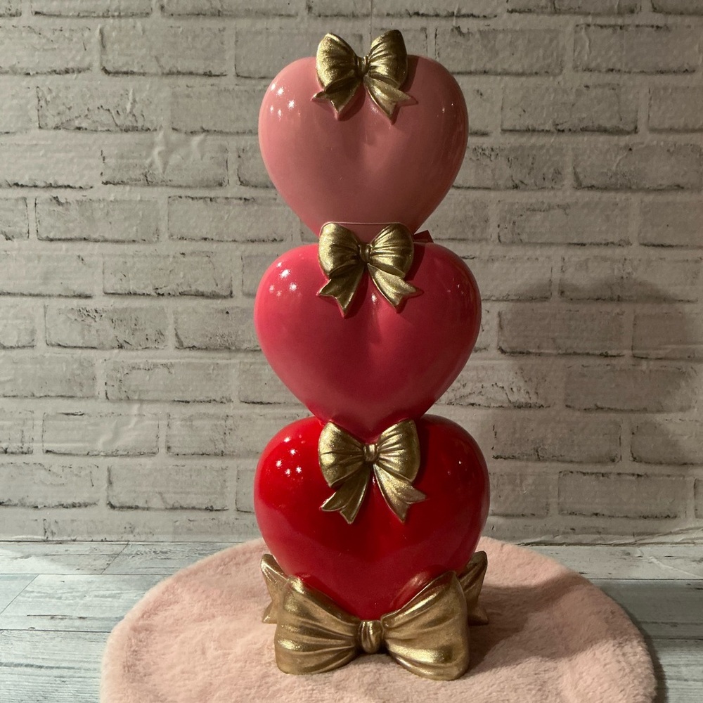 LOVE AND CUPCAKES 20”H Stacked Hearts With Bows Valentine Decor